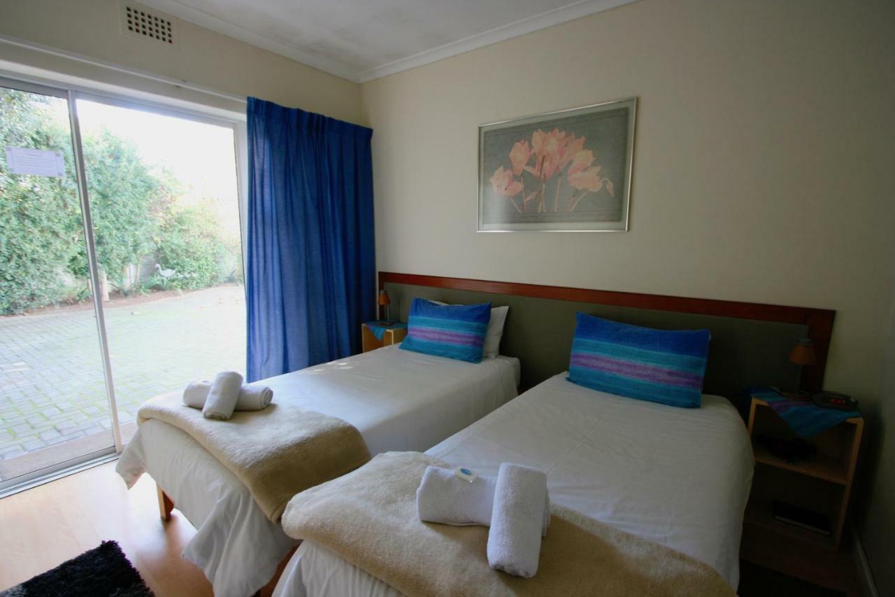 Clouds Guest House Дурбанвиль Экстерьер фото
